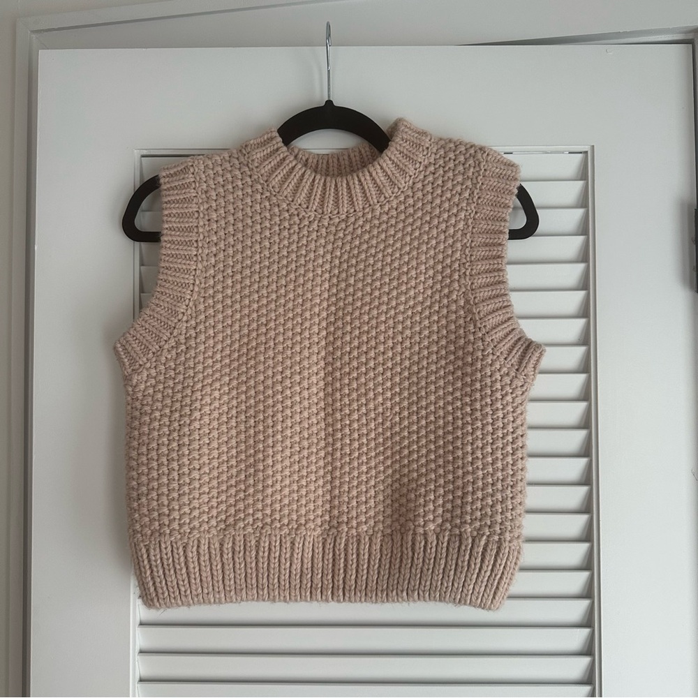 H&M Dust Pink Knit Sweater Vest
